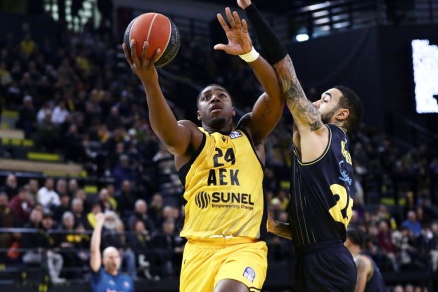 &Alpha;&Epsilon;&Kappa; &ndash; &Alpha;&Rho;&Eta;&Sigma; 82-76 |&nbsp; &Chi;&rho;&iota;&sigma;&tau;&omicron;&upsilon;&gamma;&epsilon;&nu;&nu;&iota;ά&tau;&iota;&kappa;&omicron; &pi;&epsilon;&tau;&sigma;ό&kappa;&omicron;&mu;&mu;&alpha; &sigma;&tau;&alpha; &Lambda;&iota;ό&sigma;&iota;&alpha;