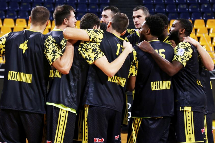 &Psi;ά&chi;&nu;&omicron;&nu;&tau;&alpha;&sigmaf; &tau;&eta; &nu;ί&kappa;&eta;-&alpha;&nu;ά&sigma;&alpha; &kappa;ό&nu;&tau;&rho;&alpha; &sigma;&tau;&omicron; &Pi;&epsilon;&rho;&iota;&sigma;&tau;έ&rho;&iota;