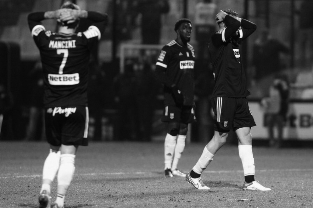 &Alpha;&Rho;&Eta;&Sigma; &ndash; &Beta;ό&lambda;&omicron;&sigmaf; 0-2 | &Delta;&epsilon;&nu; ά&xi;&iota;&zeta;&epsilon; &tau;&eta;&nu; ή&tau;&tau;&alpha;