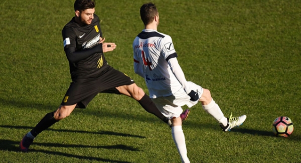 &Alpha;&delta;&iota;ά&phi;&omicron;&rho;&omicron; &Chi;... &kappa;&alpha;&iota; &pi;&rho;ό&kappa;&rho;&iota;&sigma;&eta;!