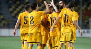 &Tau;&alpha; &pi;&rho;ώ&tau;&alpha; &sigma;&upsilon;&mu;&pi;&epsilon;&rho;ά&sigma;&mu;&alpha;&tau;&alpha; &alpha;&pi;ό &tau;&alpha; &phi;&iota;&lambda;&iota;&kappa;ά