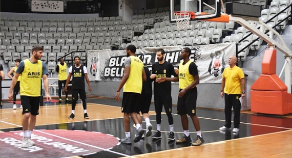 &Eta; &pi;&iota;&omicron; &delta;ύ&sigma;&kappa;&omicron;&lambda;&eta; έ&xi;&omicron;&delta;&omicron;&sigmaf;