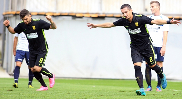 &Omicron;&lambda;&omicron;έ&nu;&alpha; &kappa;&alpha;&iota; &pi;&iota;&omicron; &delta;&upsilon;&nu;&alpha;&tau;ό&sigmaf;!