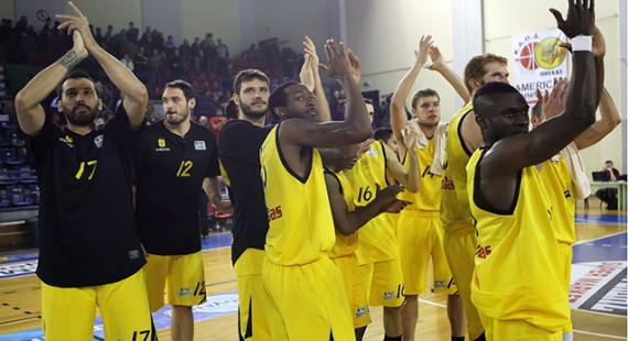 &Kappa;&Alpha;&Omicron;&Delta; - &Alpha;&Rho;&Eta;&Sigma; 70-74 | "&Mu;&epsilon;&theta;&upsilon;&sigma;&mu;έ&nu;&omicron;&iota;"... &nu;&iota;&kappa;&eta;&tau;έ&sigmaf; &sigma;&tau;&eta; &Delta;&rho;ά&mu;&alpha;!