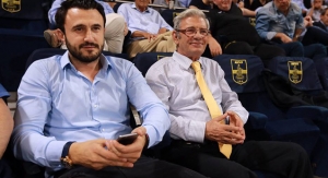 &Mu;&epsilon; &nu;ί&kappa;&eta;... &omicron;&lambda;&omicron;&kappa;&lambda;&eta;&rho;ώ&theta;&eta;&kappa;&epsilon; ά&lambda;&lambda;&eta; &mu;&iota;&alpha; &mu;&alpha;ύ&rho;&eta; &sigma;&epsilon;&lambda;ί&delta;&alpha;