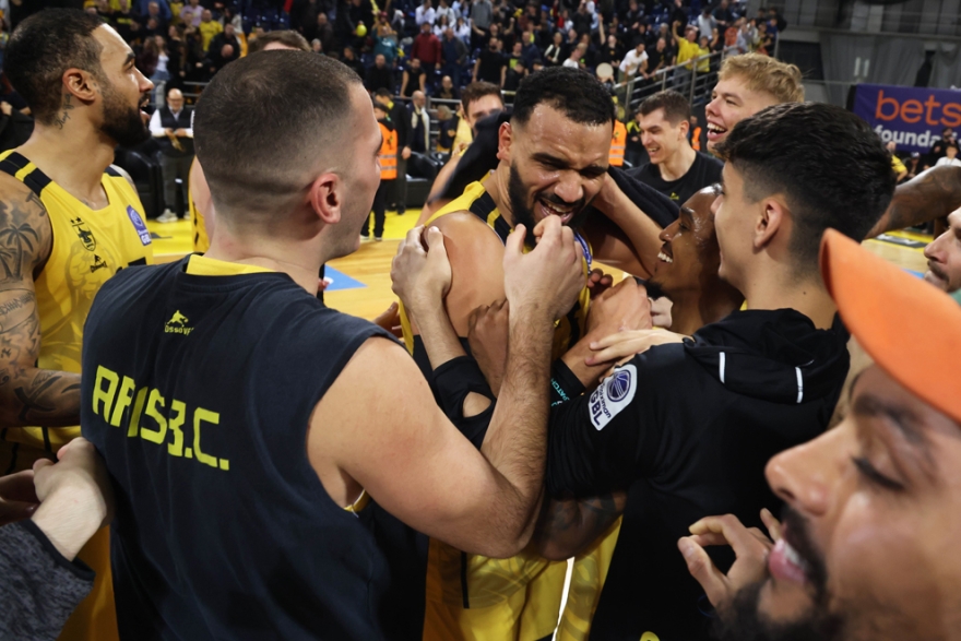 &Alpha;&Rho;&Eta;&Sigma; &ndash; &Pi;&epsilon;&rho;&iota;&sigma;&tau;έ&rho;&iota; 81-76 | &Kappa;&alpha;&theta;ά&rho;&iota;&sigma;&epsilon; &omicron; &Nu;&omicron;&upsilon;ά!