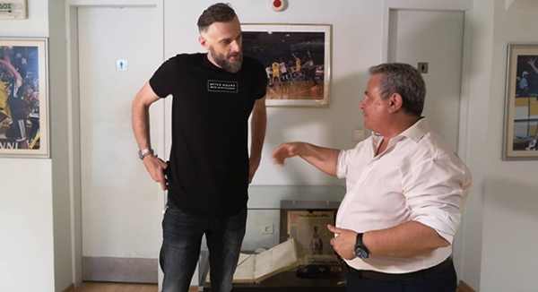 &Tau;&omicron; &pi;&lambda;ά&nu;&omicron;, &omicron;&iota; &delta;&iota;&alpha;&pi;&rho;&alpha;&gamma;&mu;&alpha;&tau;&epsilon;ύ&sigma;&epsilon;&iota;&sigmaf; &kappa;&alpha;&iota; &tau;&alpha; &alpha;&delta;&iota;έ&xi;&omicron;&delta;&alpha;