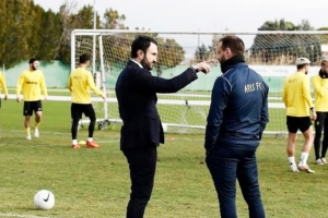 &Alpha;&Rho;&Eta; &mu;&omicron;&upsilon;&hellip; &pi;ά&rho;&rsquo;&tau;&omicron; &alpha;&lambda;&lambda;&iota;ώ&sigmaf;