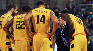 &Pi;&rho;ώ&tau;&alpha; &eta; &nu;ί&kappa;&eta;, &mu;&epsilon;&tau;ά &eta; &delta;&iota;&alpha;&phi;&omicron;&rho;ά