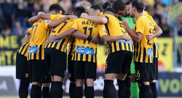 &Mu;&epsilon; &nu;έ&alpha; &pi;&rho;ό&sigma;&omega;&pi;&alpha; &kappa;&alpha;&iota; "&epsilon;&pi;&iota;&sigma;&tau;&rho;&omicron;&phi;έ&sigmaf;" &kappa;ό&nu;&tau;&rho;&alpha; &sigma;&tau;&omicron;&nu; &Lambda;&epsilon;&beta;&alpha;&delta;&epsilon;&iota;&alpha;&kappa;ό